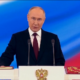 Russia, Putin all’insediamento per il quinto mandato: “Proteggere le libertà dell’uomo”