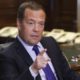 Ucraina, Medvedev attacca Crosetto: “Uno sciocco raro”