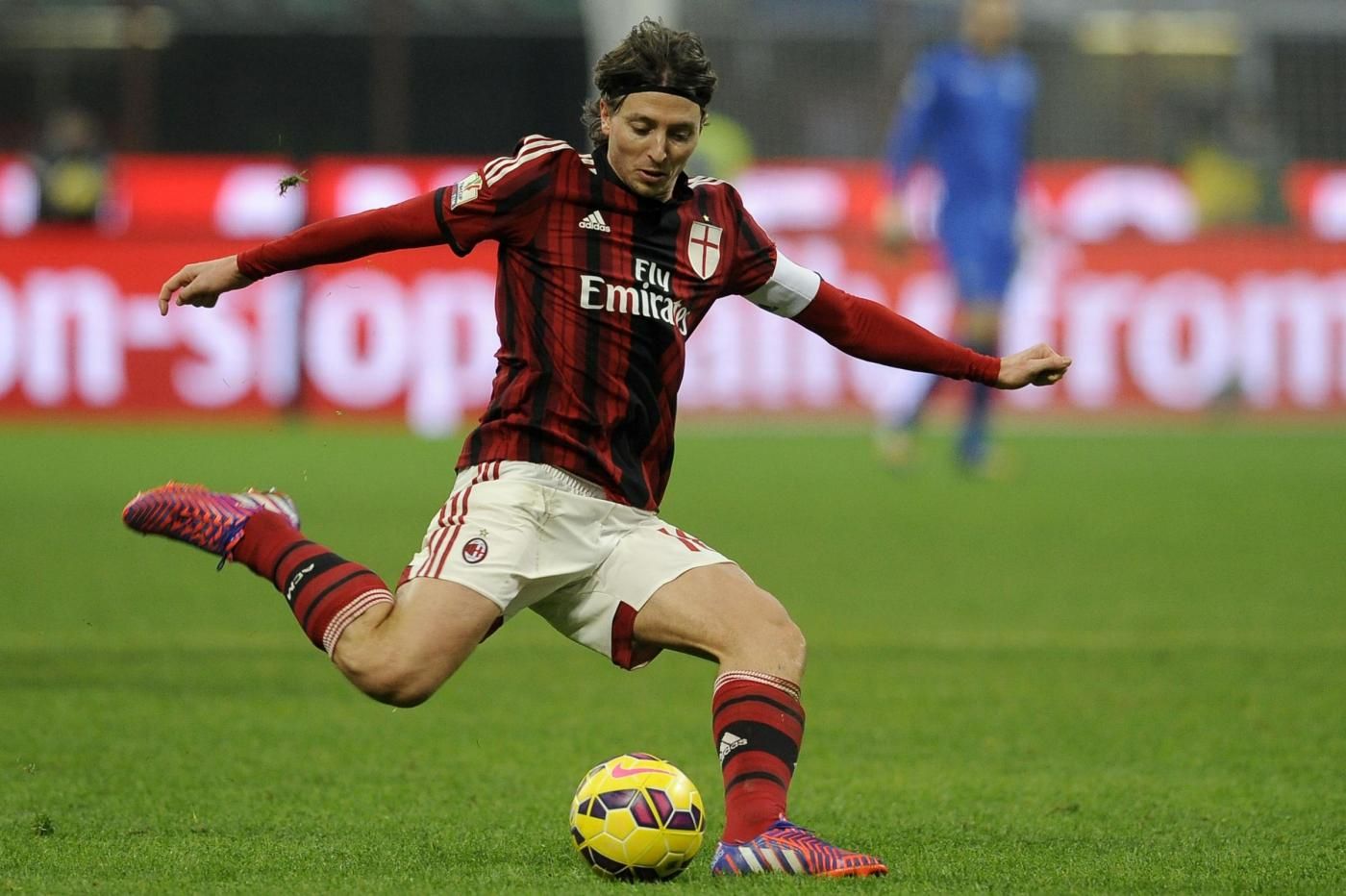 Mercato Milan 9 gennaio: Riccardo Montolivo non ha intenzione di lasciare il club rossonero nella sessione invernale di calciomercato.