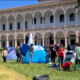 Milano, gli studenti pro-Palestina allestiscono un accampamento alla Statale