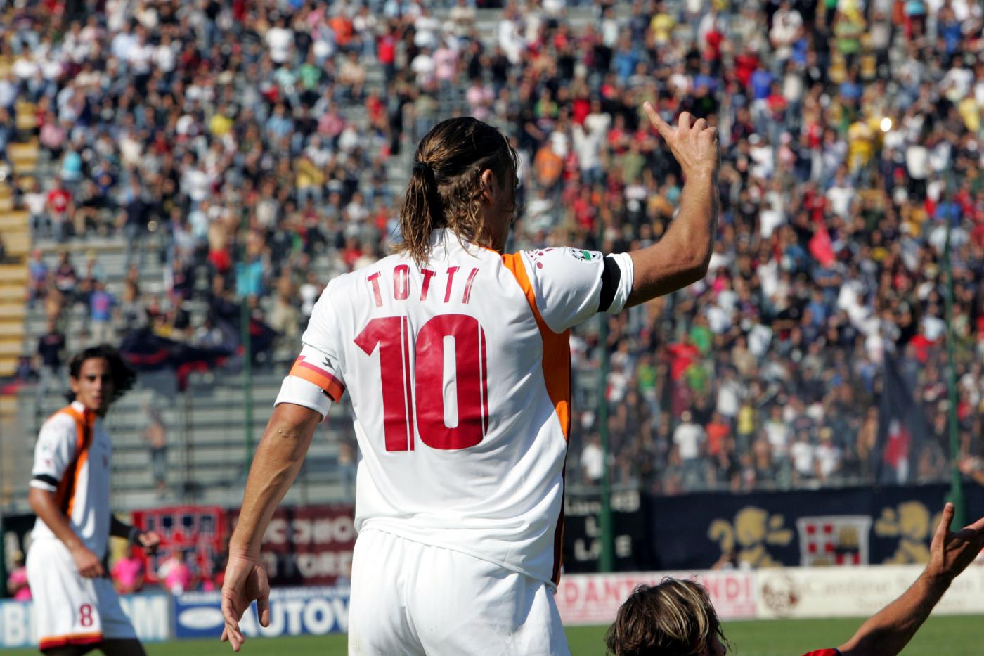 Totti: le immagini più belle a 24 anni dall’esordio in Serie A